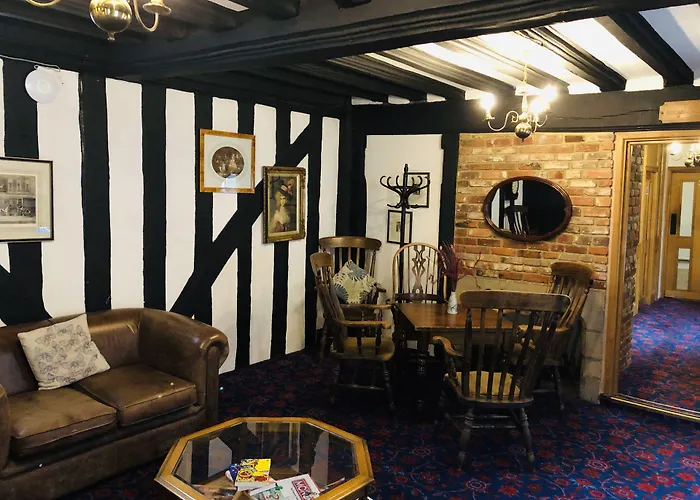 Pet Friendly hotel: Brook Red Lion Hotel